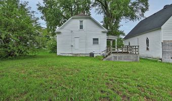 707 House St, Avoca, NE 68307