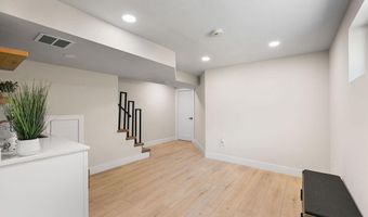 1004 GALLOWAY St NE, Washington, DC 20011