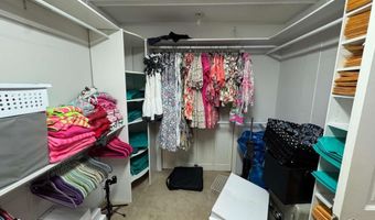 240 Whittle Cir, Ashburn, GA 31714