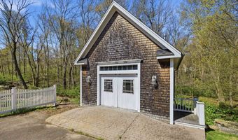 14 Joshua Ln, Coventry, CT 06238