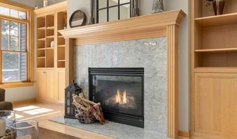 1000 133rd Dr, Amana, IA 52203