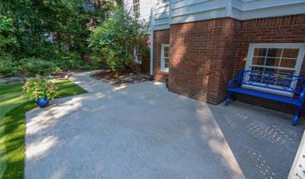 5344 Chaversham Ln, Peachtree Corners, GA 30092