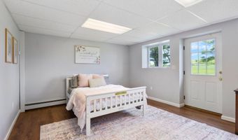37 Trolly Farm Way, Falmouth, ME 04105