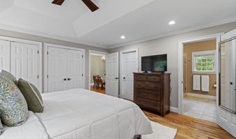 28 Hoop Pole Hill Rd, Chester, CT 06412
