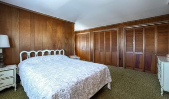 409 3rd St, Beach Haven, NJ 08008