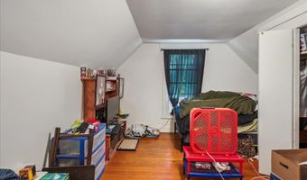 7 Farwell St, Barre, VT 05641
