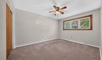 7430 Whitewood Dr, Ashtabula, OH 44004