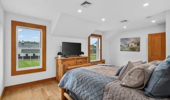 4362 Lake St, Bridport, VT 05734