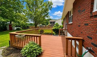 32 W Sylvan Dr, Allen, PA 18067