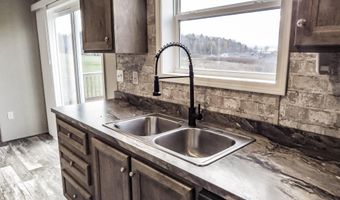 37 Jacob Rd, Belfast, ME 04915