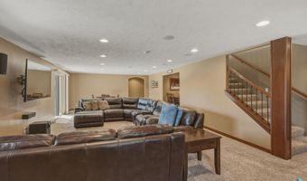 1901 W Tyler Cir, Brandon, SD 57005