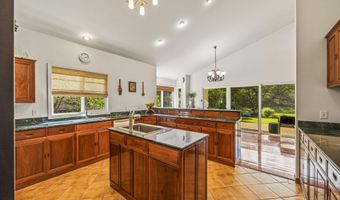 355 Kamalei Cir, Kahului, HI 96732