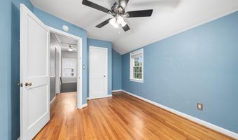 6145 12TH St N, Arlington, VA 22205
