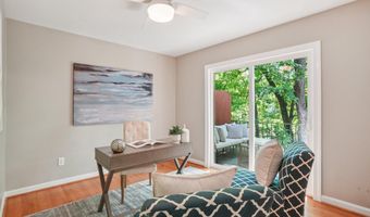2647 S KENT St, Arlington, VA 22202