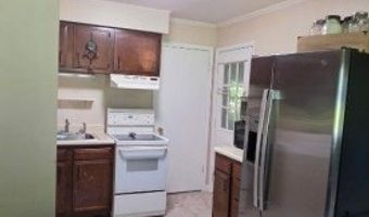 5 LakeView Dr S, Alloway, NJ 07419