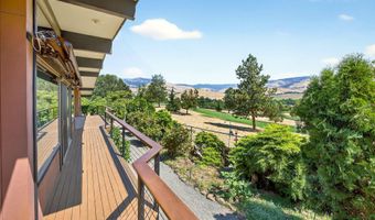 738 Fairway Ct, Ashland, OR 97520