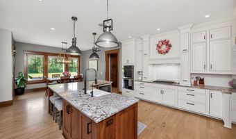 24913 Covenant Ln, Adel, IA 50003
