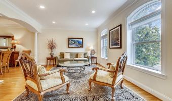 7513 HOLIDAY Ter, Bethesda, MD 20817