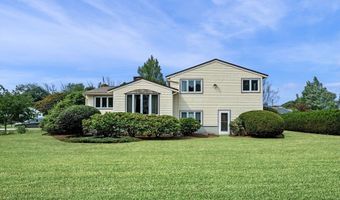 4 Butterworth Rd, Beverly, MA 01915