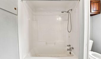 879 Sullivant Ave, Columbus, OH 43223