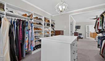 1652 Saint Ives Blvd, Alcoa, TN 37701