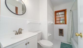 102 Lucerne, Baxley, GA 31513