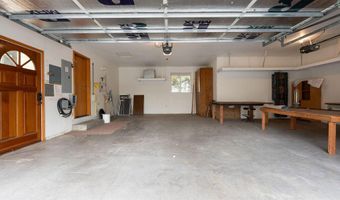 59649 Okanagan Ln, Bend, OR 97702