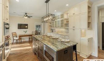 16 S Sassafras Ct, Highlands, NC 28741