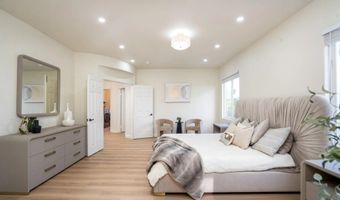1749 Skimmer Ct, Carlsbad, CA 92011