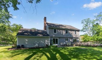 3 Fenway Dr, Albany, NY 12211