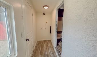 806 W Spruce St, Compton, CA 90220