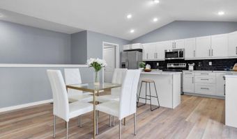 114 Cherry Ln, Riverside, IA 52327
