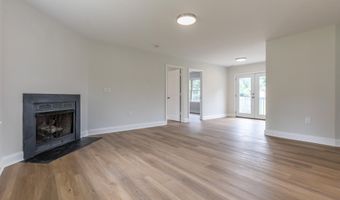 12491 CLINTON HEIGHTS Dr, Ashland, VA 23005