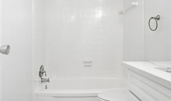 1300 ARMY NAVY Dr 124, Arlington, VA 22202