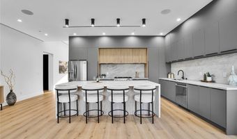 6010 Lasaine Ave, Encino, CA 91316