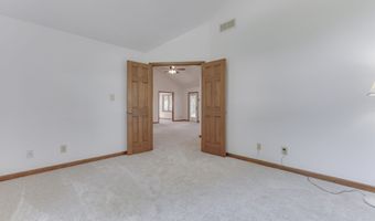 8644 Rahke Rd, Indianapolis, IN 46217