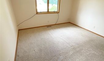 1903 14th St SW, Austin, MN 55912