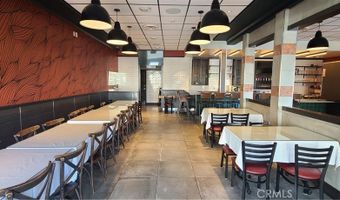 17620 Ventura Blvd, Encino, CA 91316