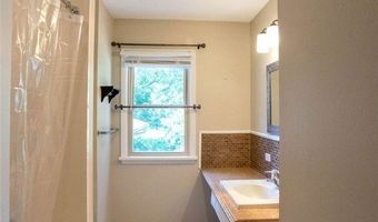 4150 Claridge Dr, Austintown, OH 44511