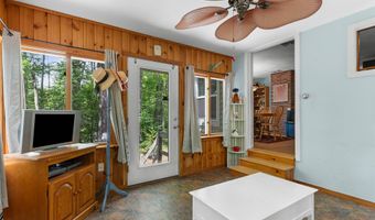 70 Tabor Cir, Albany, NH 03818