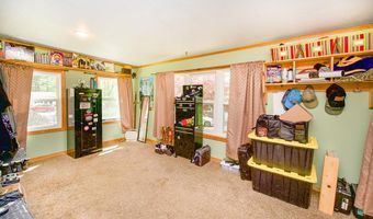 448 Bunker Hill Rd, Auburn, NH 03032