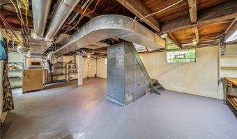 6327 Bales Ct, Ashtabula, OH 44004