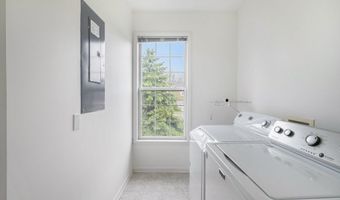 2925 N Knightsbridge Cir, Ann Arbor, MI 48105