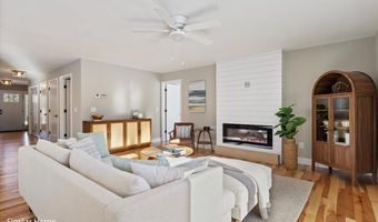 21 Edgewater Dr, Brentwood, NH 03833