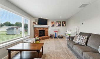 1308 Hideaway Dr, Auburn, IN 46706