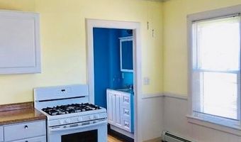 37 Lincoln Ave, Bristol, RI 02809