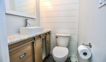 501 S DAKOTA St, Aberdeen, SD 57401
