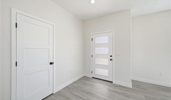 12658 Standing Bear Rd, Apple Valley, CA 92308