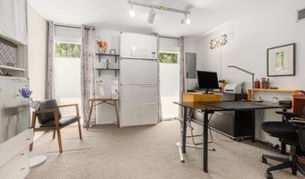 1402 Bardstown Trl, Ann Arbor, MI 48105