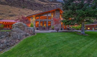 14286 Snake River Rd, Asotin, WA 99402